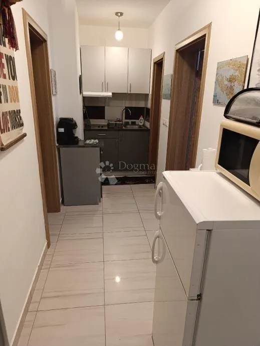 šarmantan apartman s pogledom na more - slika 2