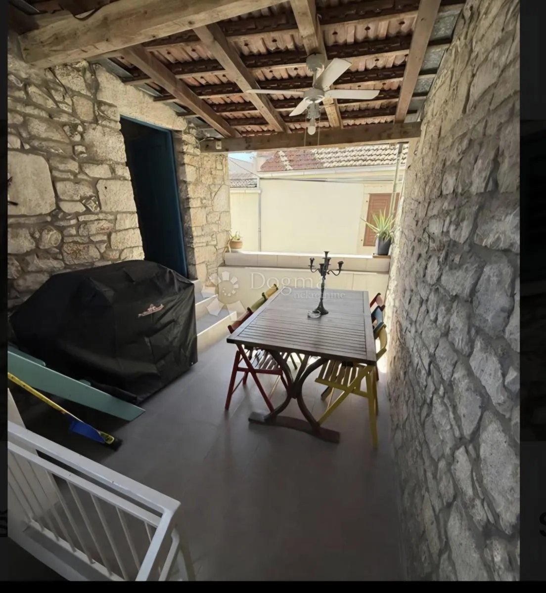kuća sa dva apartmana, vela luka - slika 12