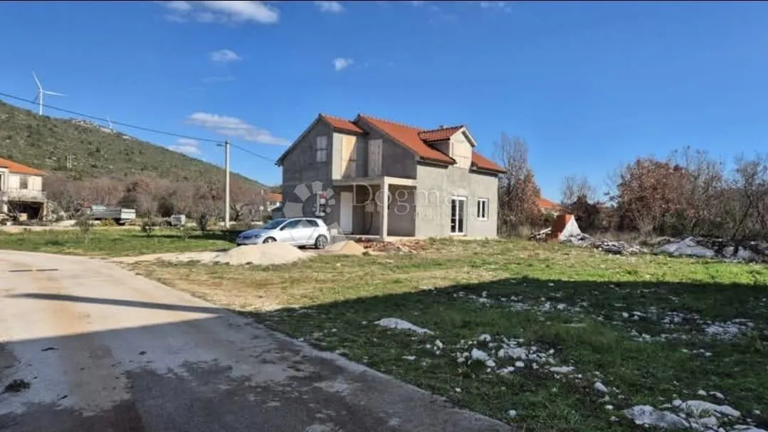 nova nedovršena kuća puna potencijala! - slika 2