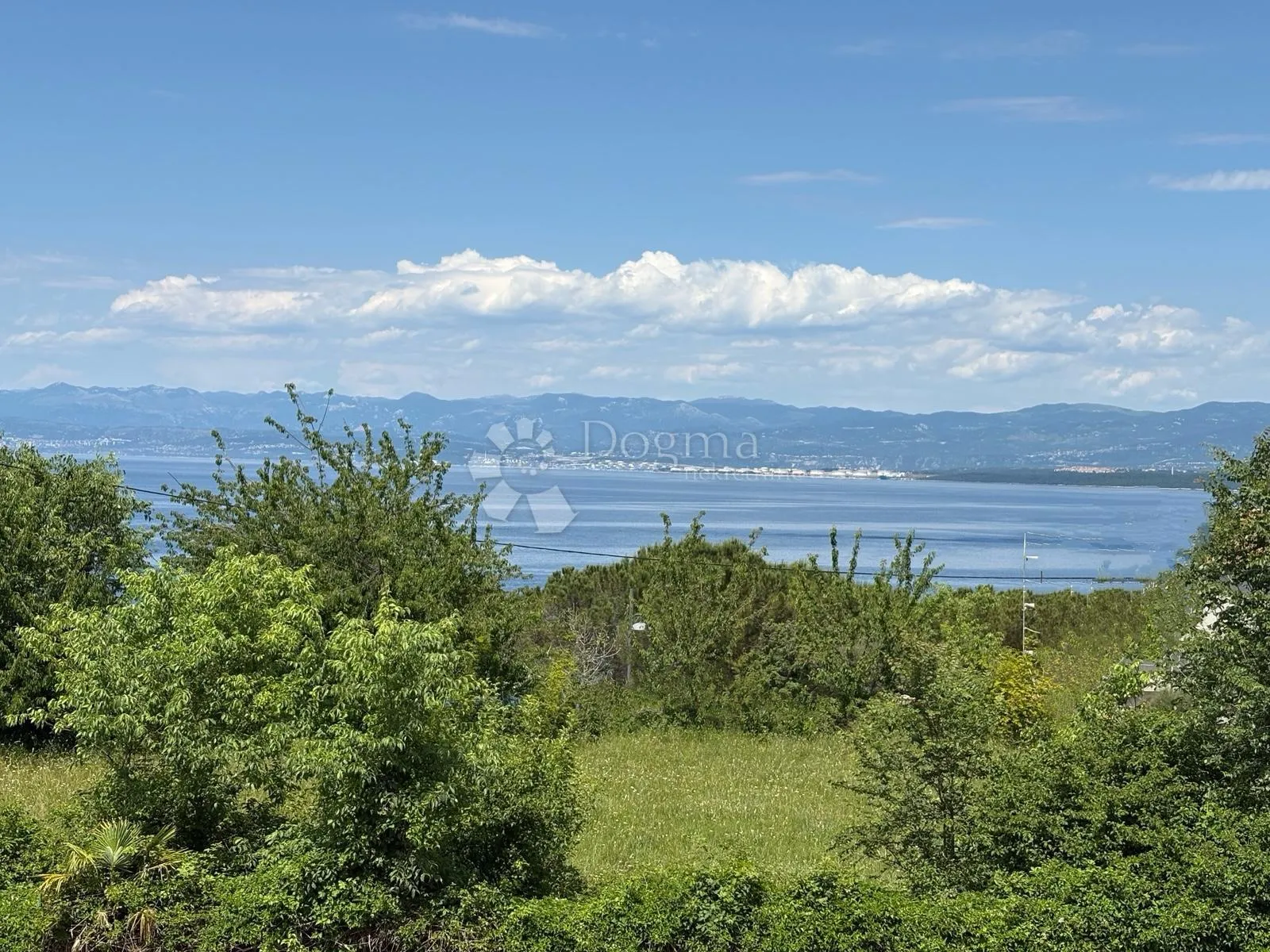 eskluzivan apartman, 70 m od mora sa panoramskim pogledom i vrtom - slika 7