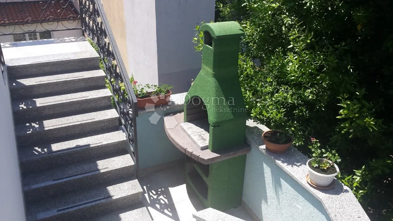 stan 122m2 rovinj- blizina plaže kuvi - slika 18