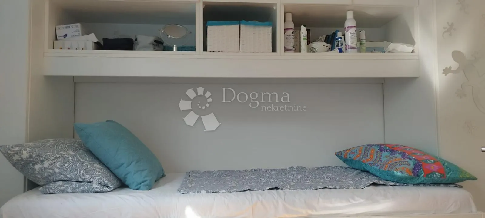 njivice apartman 150 m od mora - slika 7