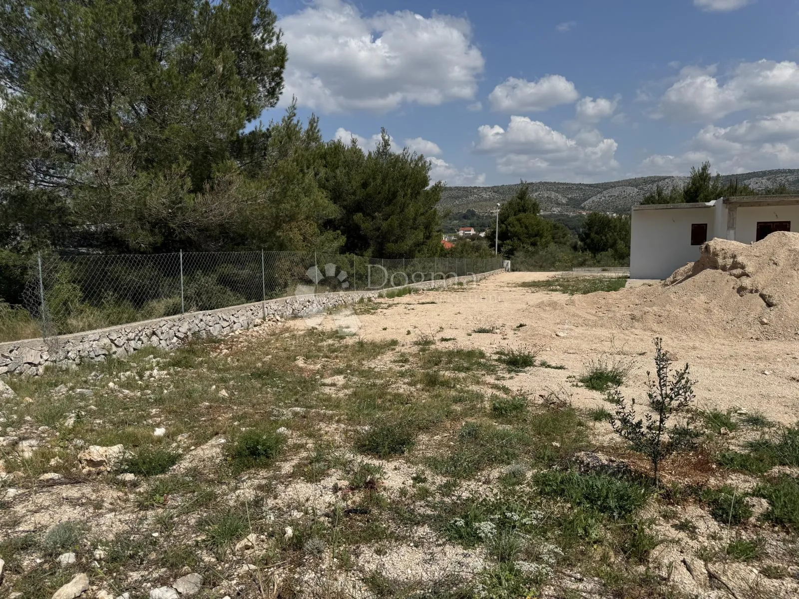 ražine-građevinsko zemljište 1620m2 - slika 3