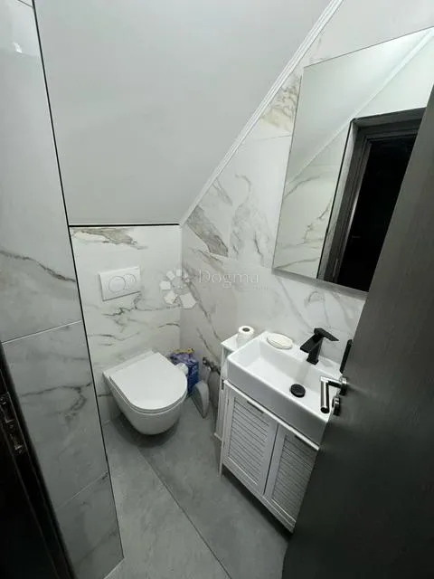 jedinstvena nekretnina u traženoj zoni - slika 26