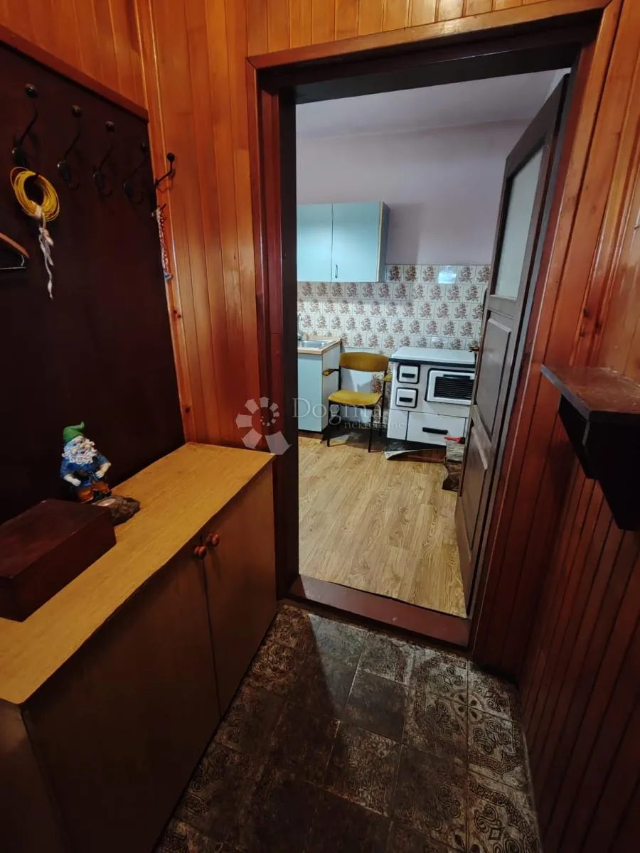odlična prilika! dvije stambene jedinice + pomoćni objekt - slika 7