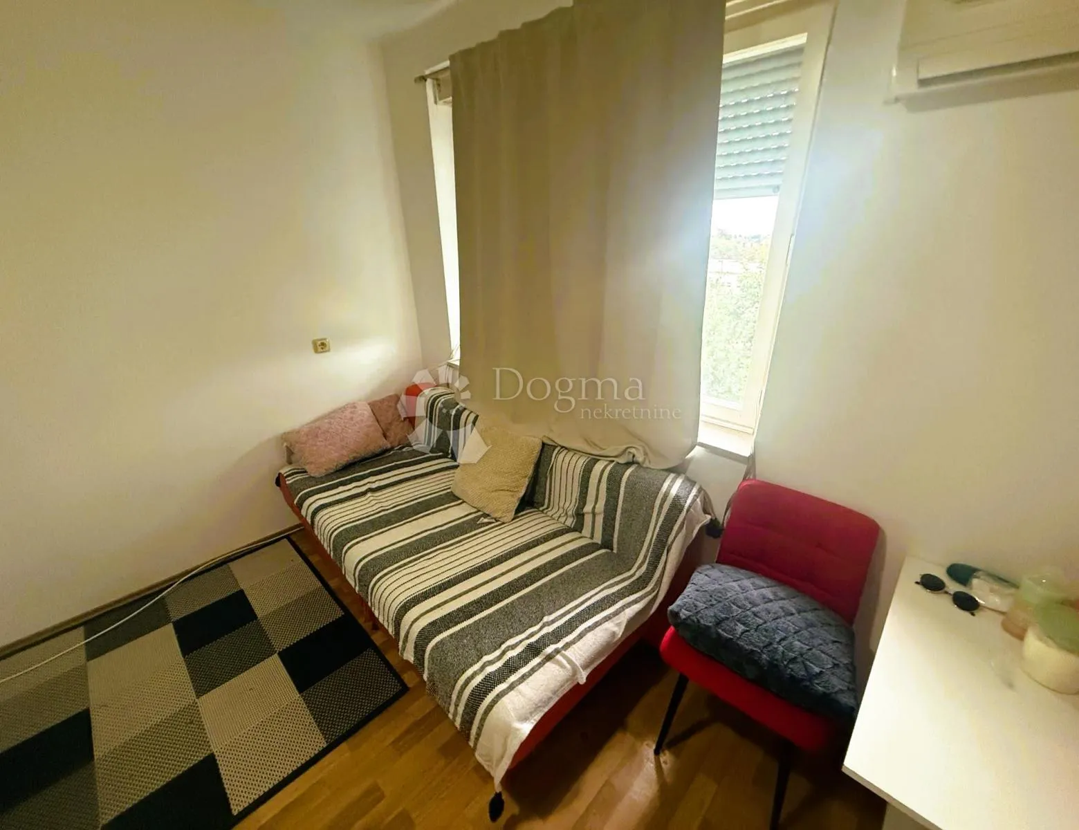 čakovec - stan 43,91 m², 4. kat, balkon, mirna lokacija - slika 2