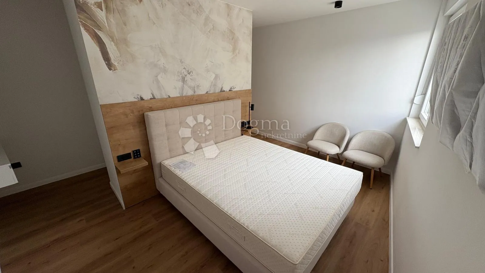 pag, luksuzna vila s bazenom-80m od mora - slika 20