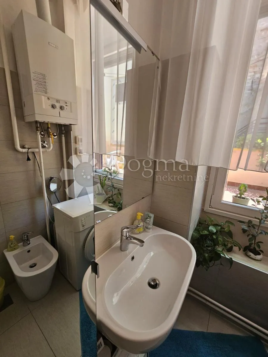 stan + apartman + garaža + konoba + vrt - slika 17