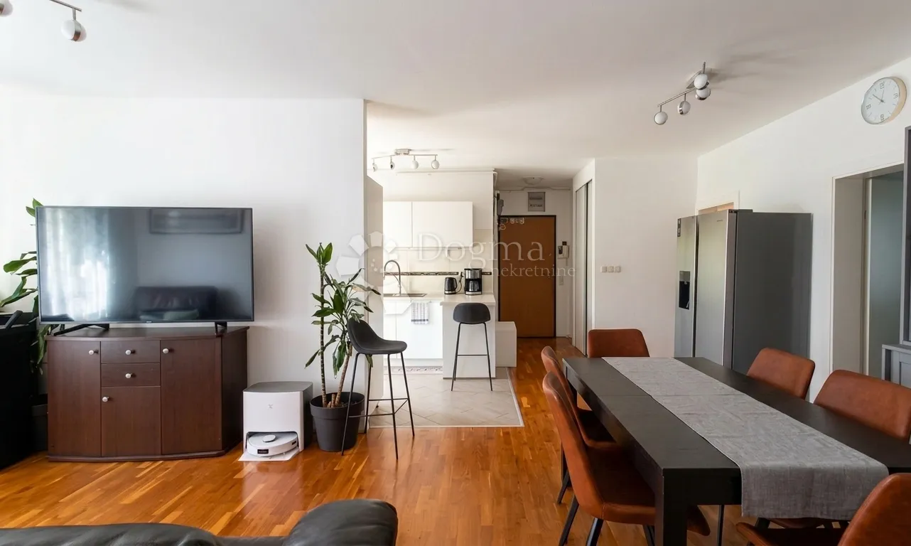 Ekskluzivno! 5-sobni stan Vrhovec, 111 m², terasa, garaža - Zagreb