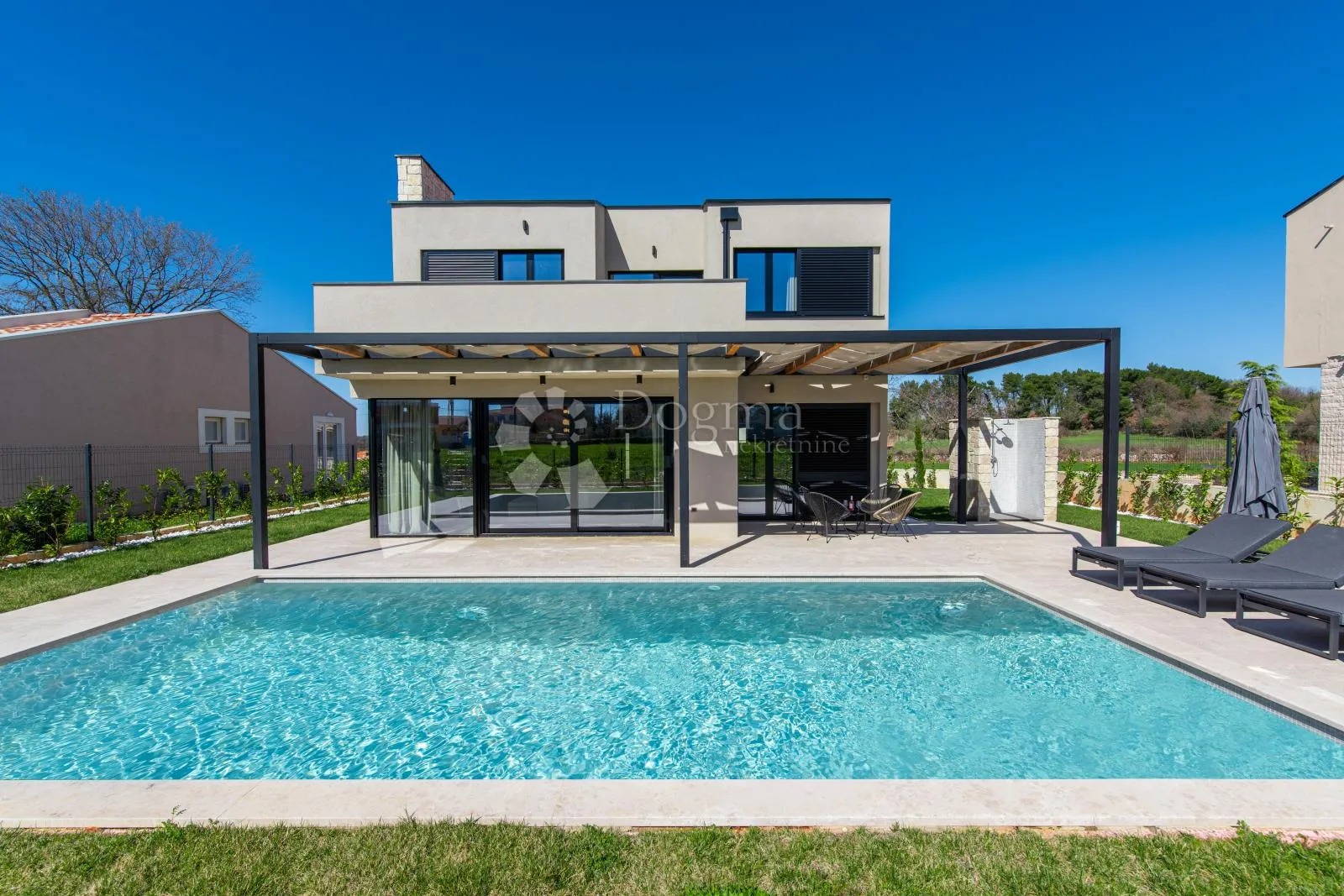 arhitektonska vila u krnici – luksuz, privatnost i mediteranska elegancija (2,5 km od mora) - slika 30