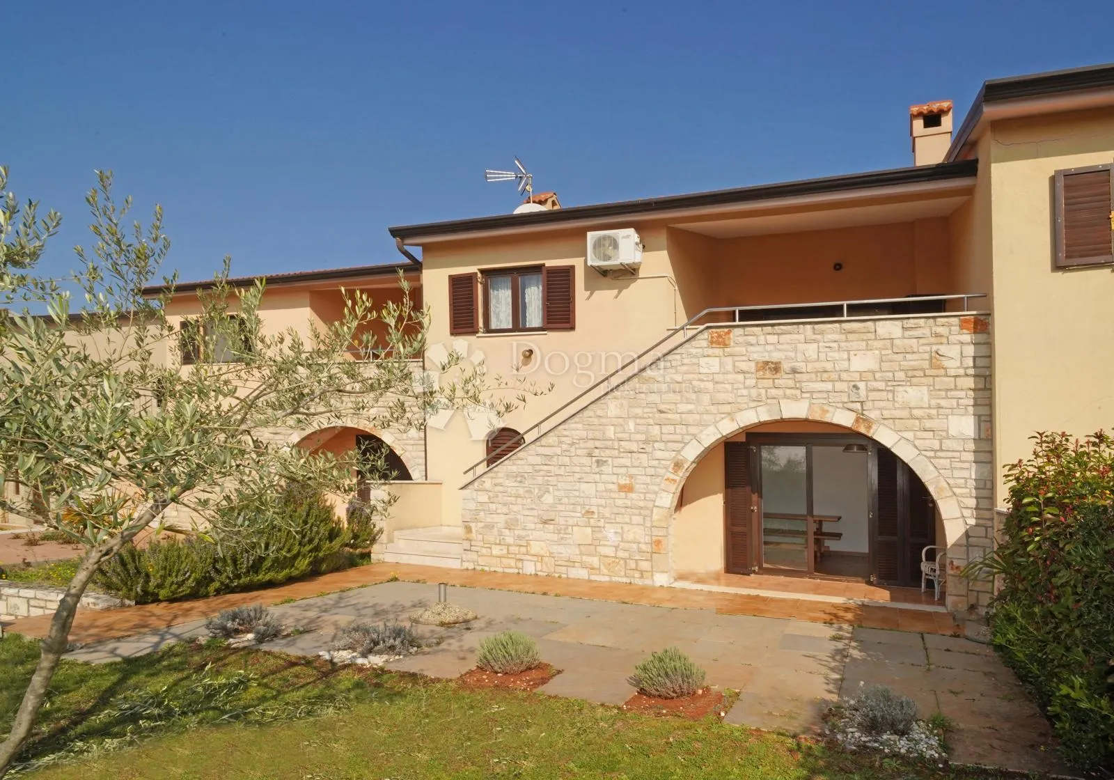 poreč okolica, kuća s panoramskim pogledom na more i bazenom - slika 24