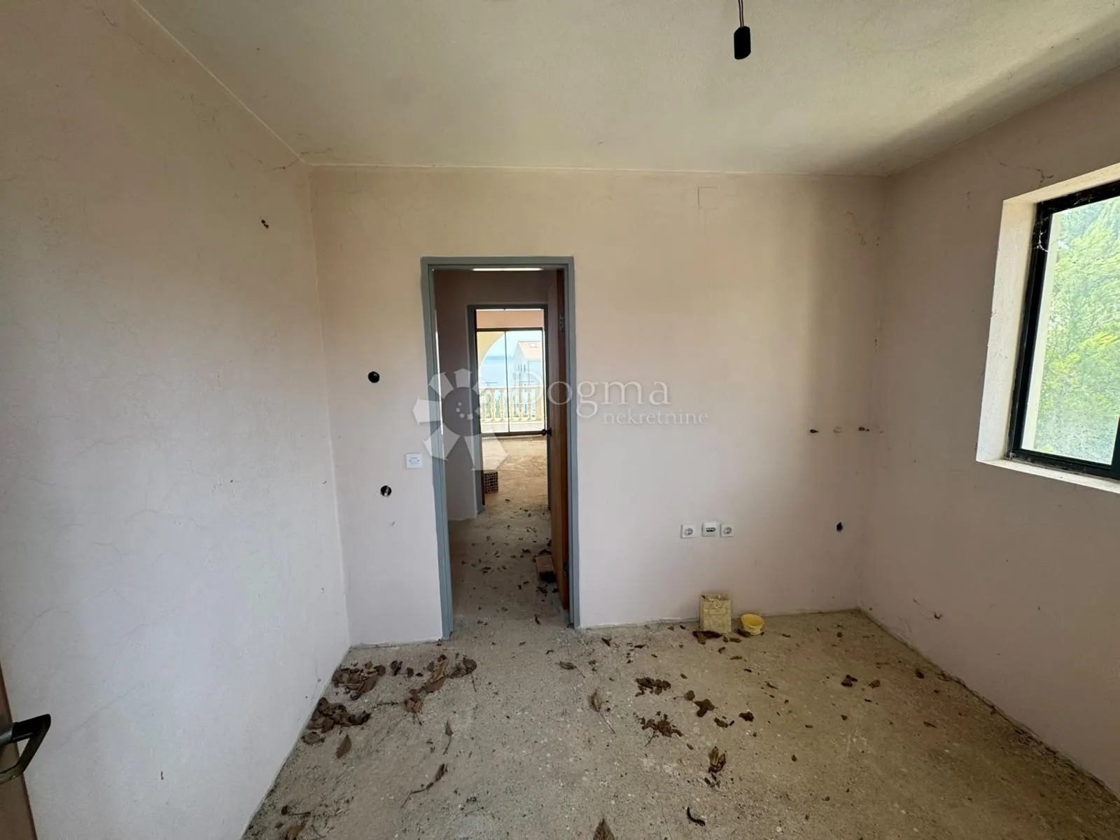 kuća okrug gornji - slika 19