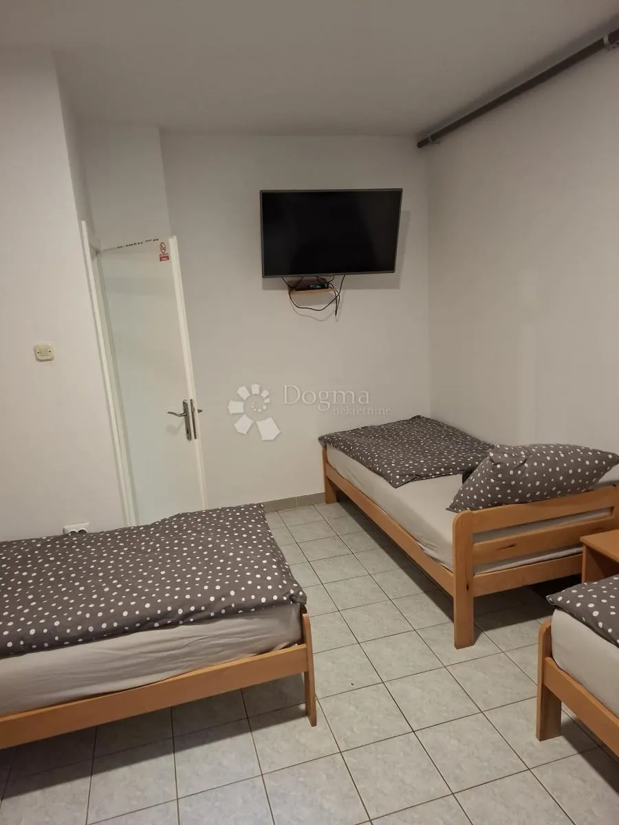 idealno za radnike: prostrani stan, 10 osoba, štefanovec - slika 13