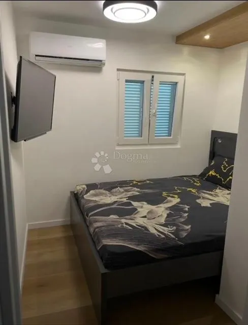 atraktivni stan sa pogledom na more na prestižnoj lokaciji - slika 10