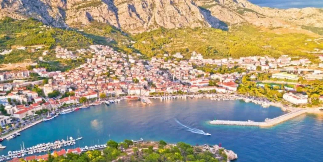 stan u prizemlju, makarska riva - slika 2
