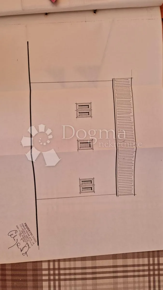 prostrana dvojna kuća u mirnom selu nadomak svetvinčenta - slika 35