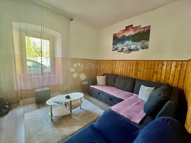 uređena dvojna kuća sa okućnicom u crikveničkom zaleđu - slika 7