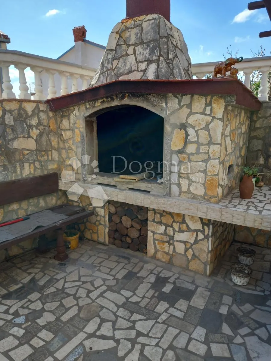 apartmanska kuća 120 metara od plaže - slika 46
