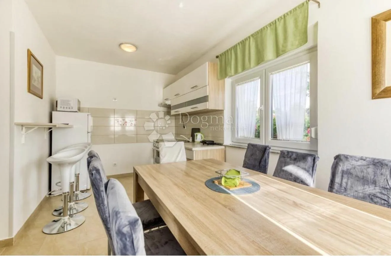 idilična kuća sa 4 apartmana u blizini plitvičkih jezera - slika 2