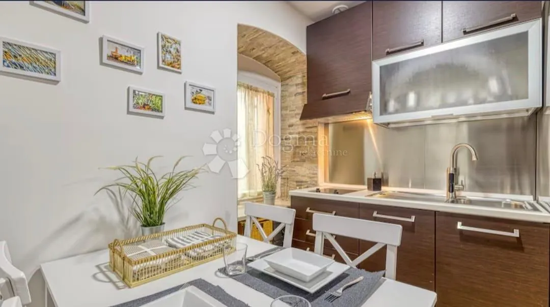 stan sa dva apartmana u matuljima - slika 8