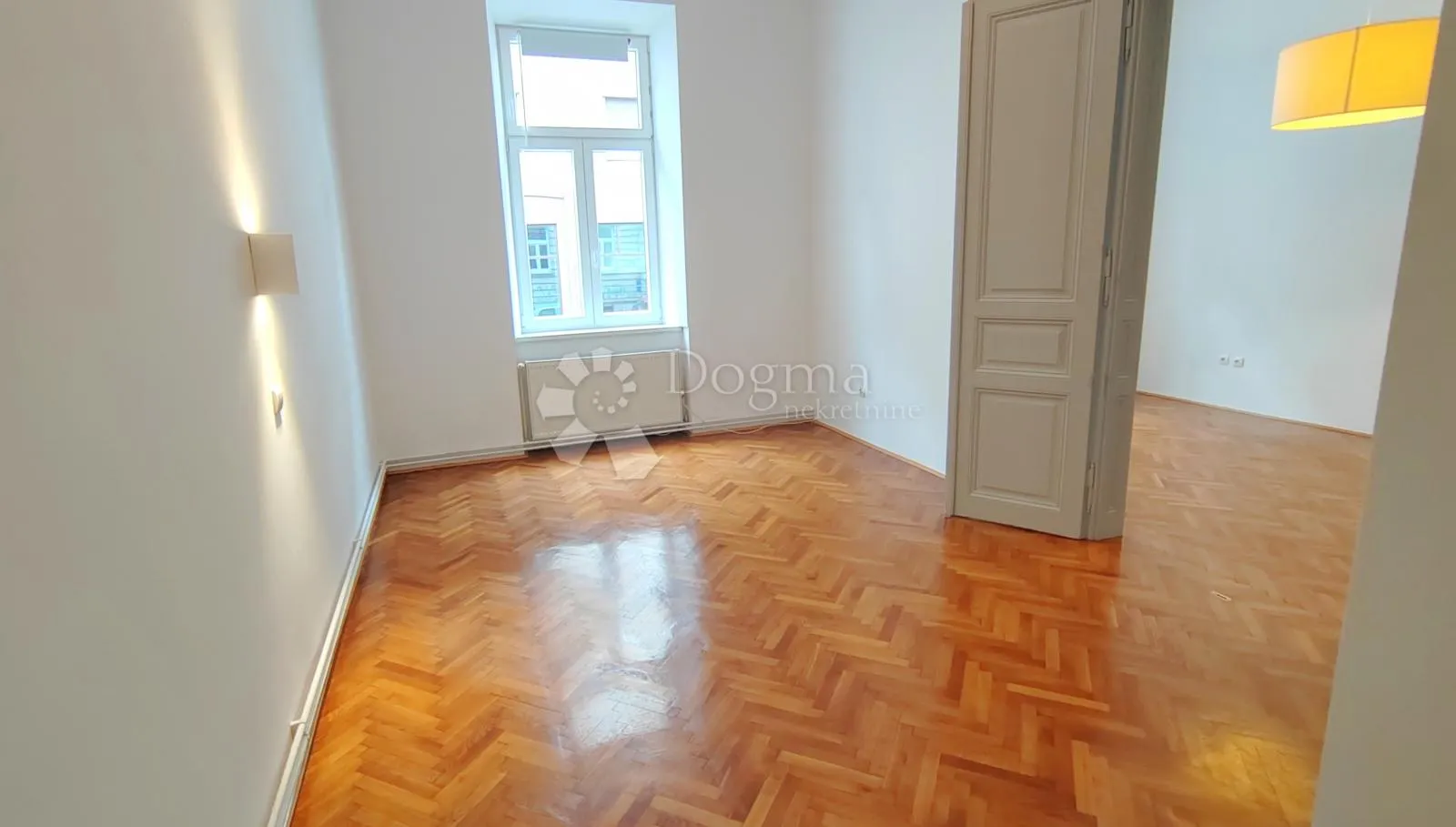 idealan uredski prostor u visokom prizemlju -centar!! - slika 2