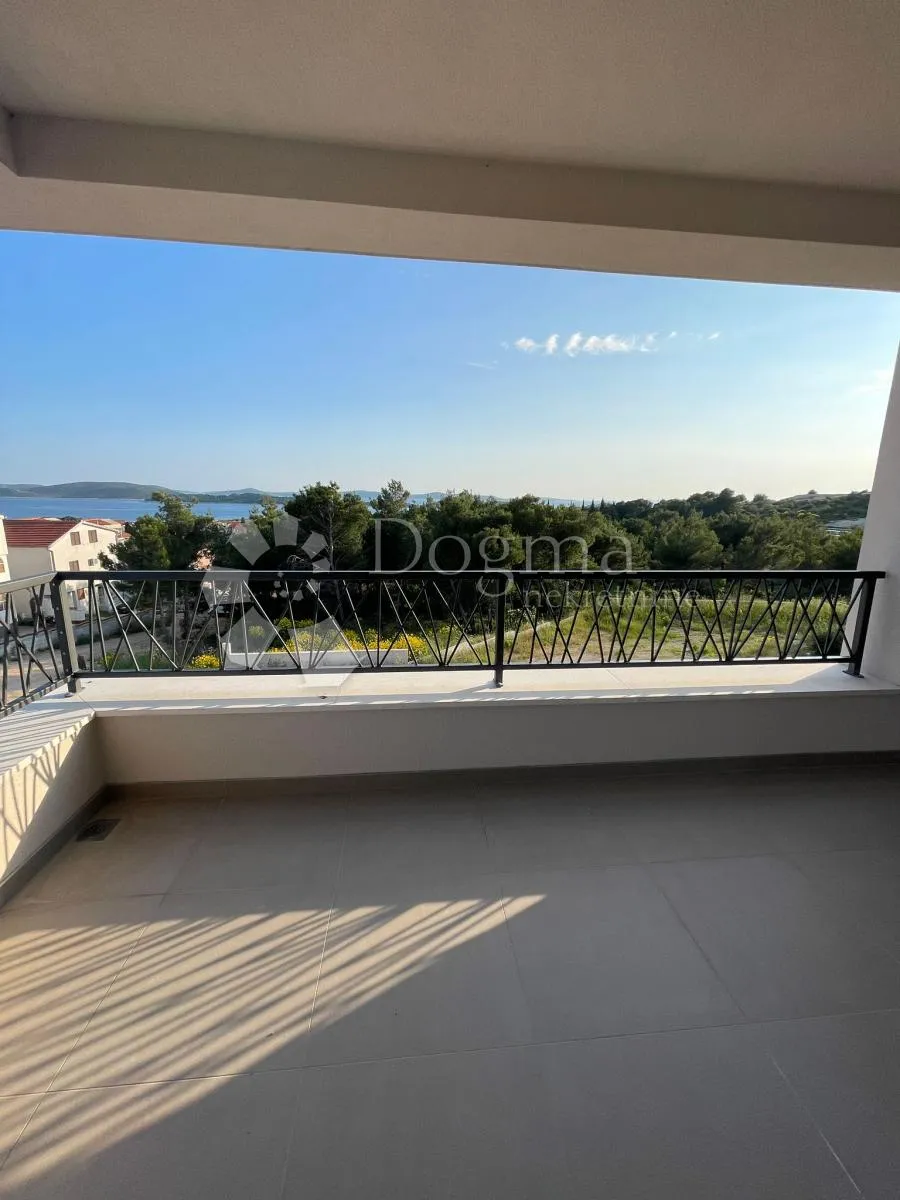 vodice duplex kuća na atraktivnoj lokaciji sa prekrasnim pogledom - slika 16