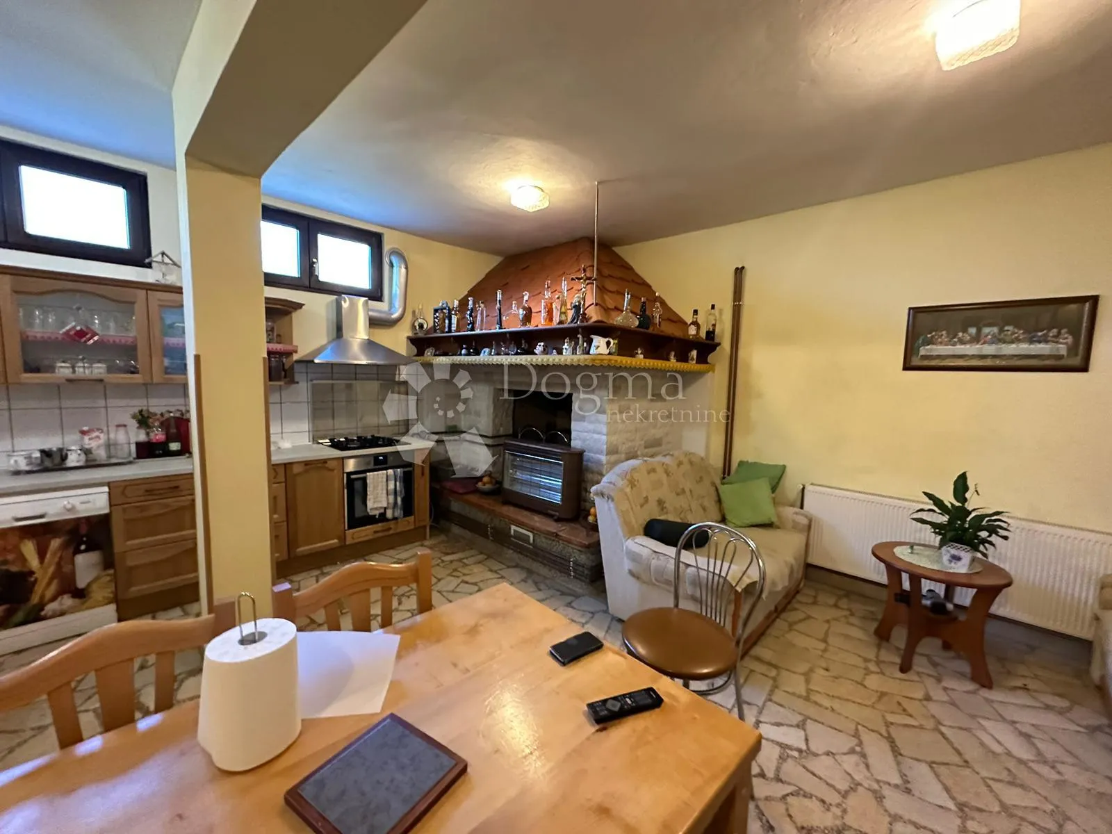 apartmanska kuća na 50 metara do mora - slika 51