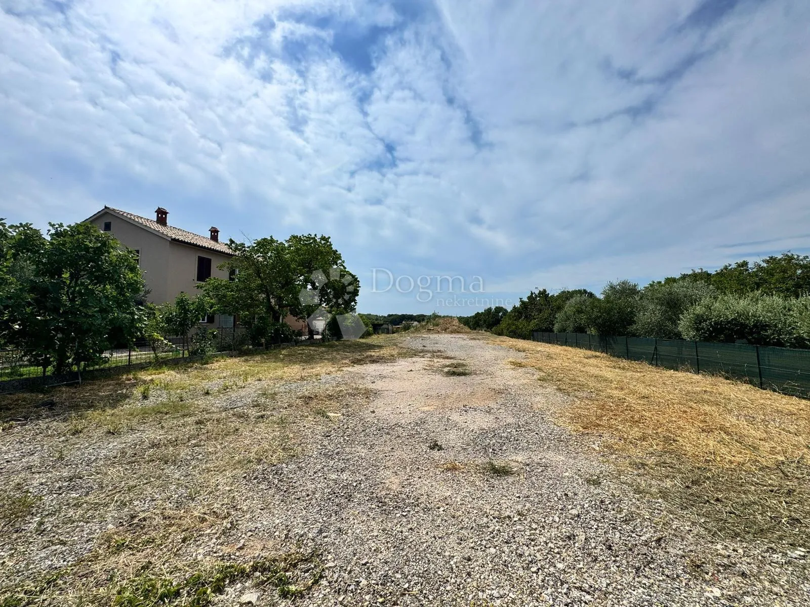 građevinska parcela - 430m2 - slika 3