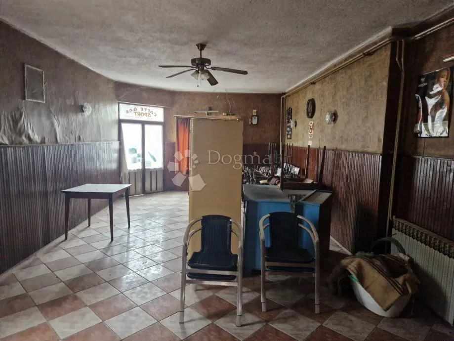 zmajevac - u samom centru poslovno stambena zgrada - slika 2