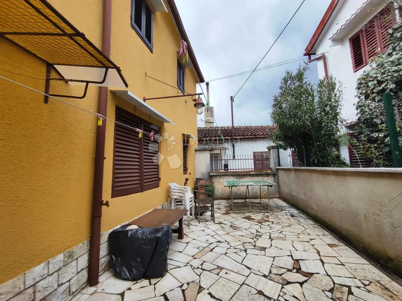 kuća u nizu trsat - slika 2