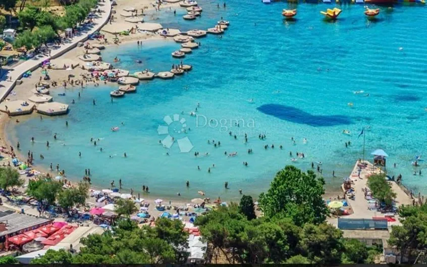 vodice - luksuzni stan nadomak mora - prizemlje - slika 12