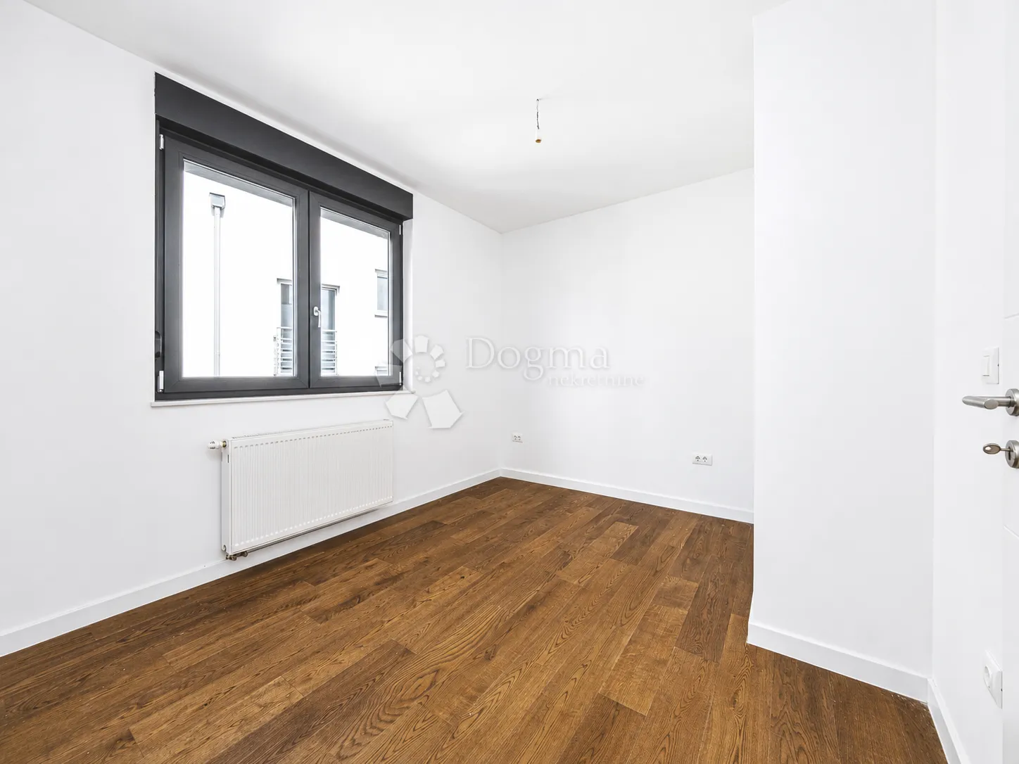jarun, prazan stan površine 60 m2, 1. kat - slika 6