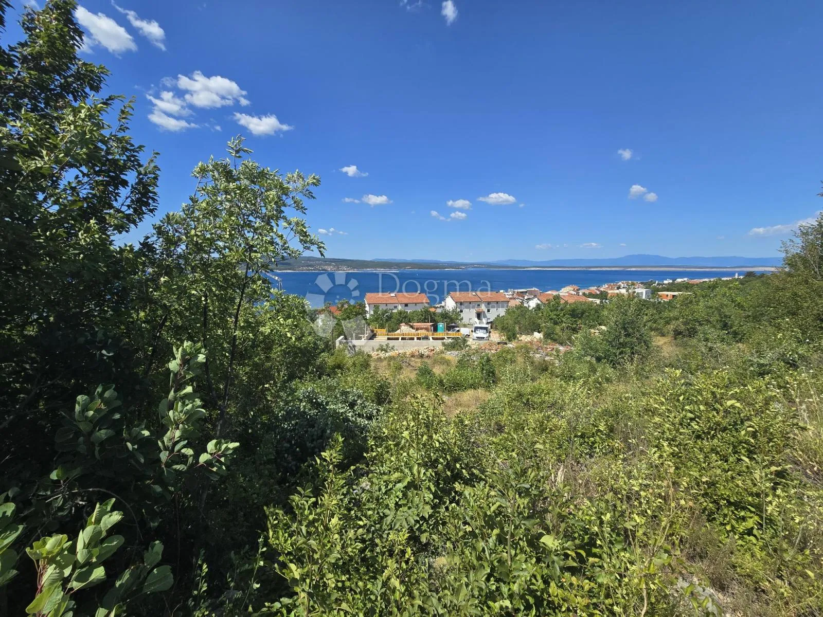 ekskluzivno građevinsko zemljištve u crikvenici s panoramskim pogledom na more i projektom luksuzne vile - slika 4