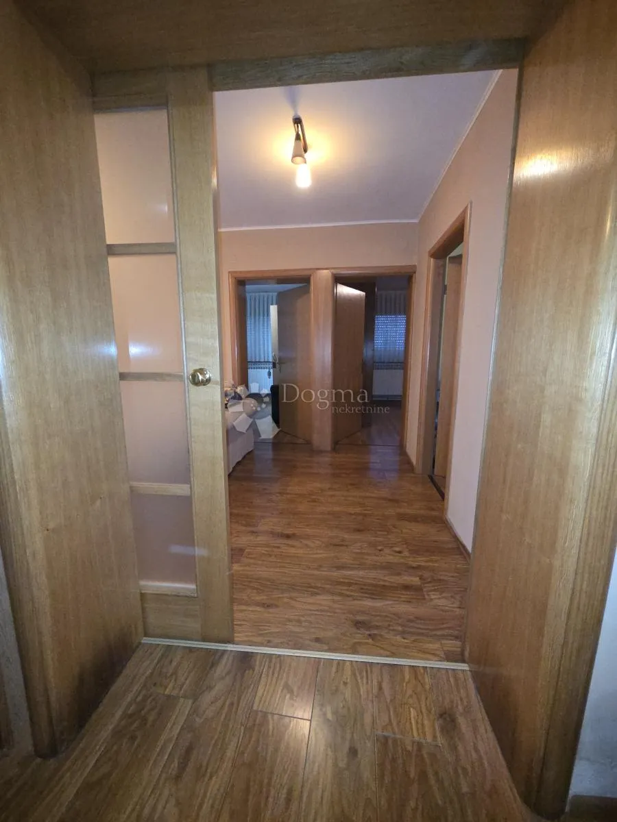 sesvet. kraljevec kuća sa velikom okućnicom - slika 11