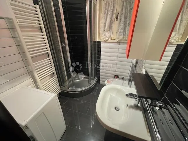 belveder-adaptiran,2s+db,62.53m2,balkon odmah useljiv - slika 9