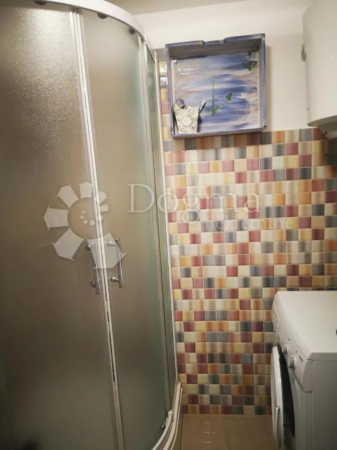 prostrani apartman 79.36m² u centru crikvenice! - slika 9