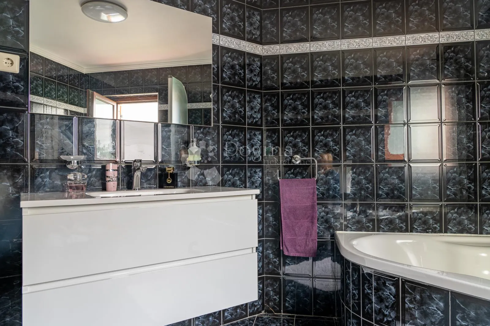 impozantna villa na trsatu - slika 27