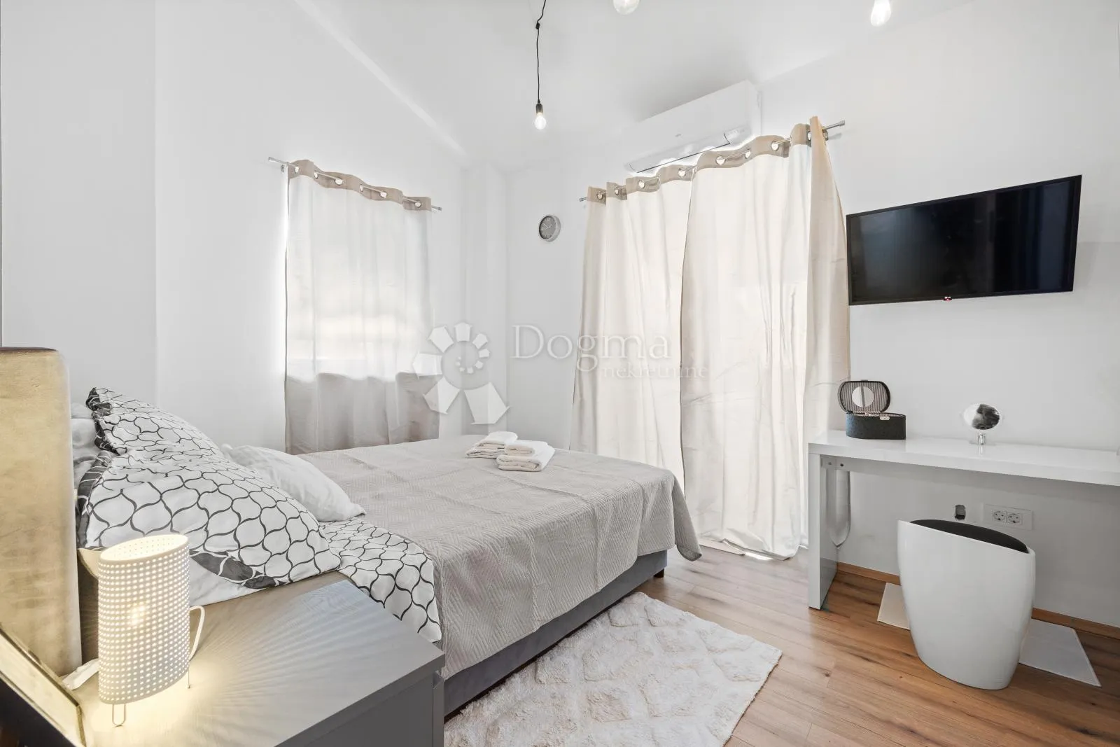 poslovno-stambena kamena villa - svetvinčenat - slika 13
