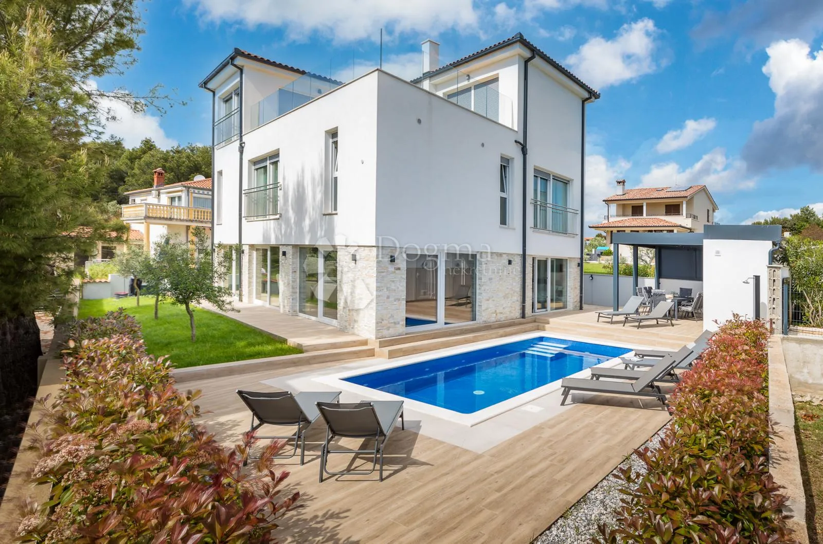 luksuzna villa 700 m od plaže s pogledom na more i brijune! - slika 15