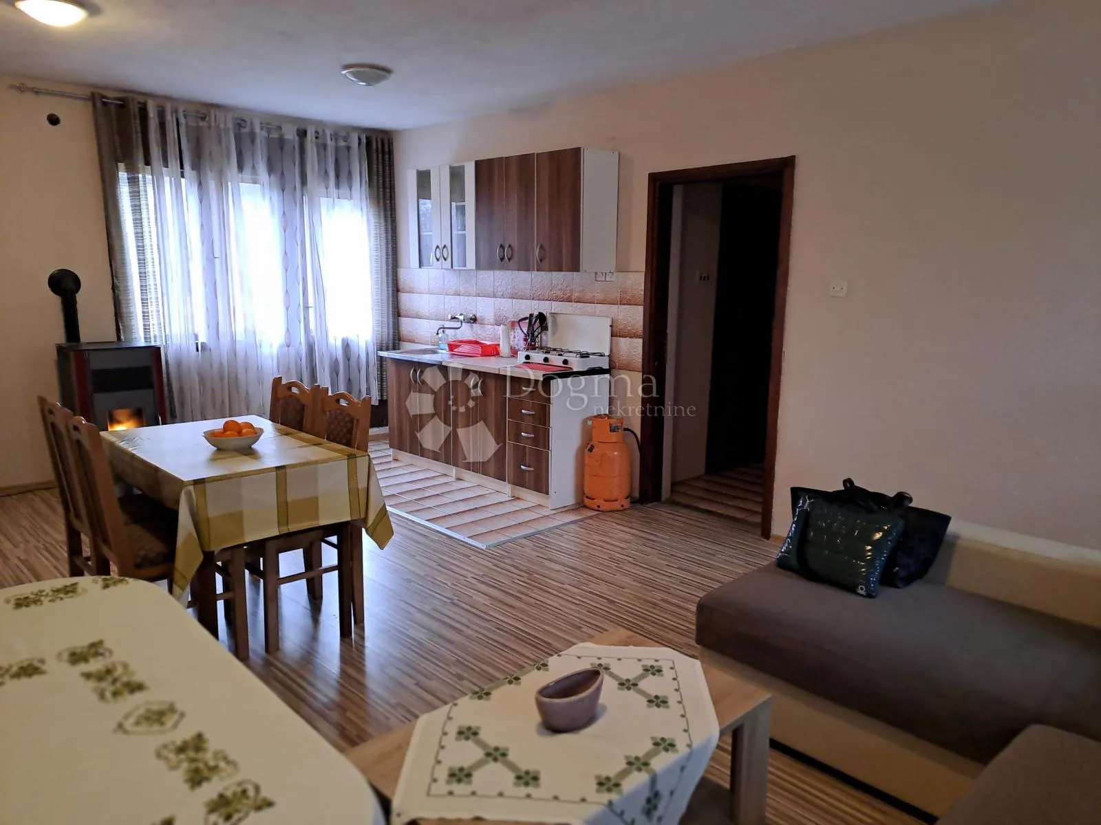 topusko veliki stan blizu lječilišta - slika 2