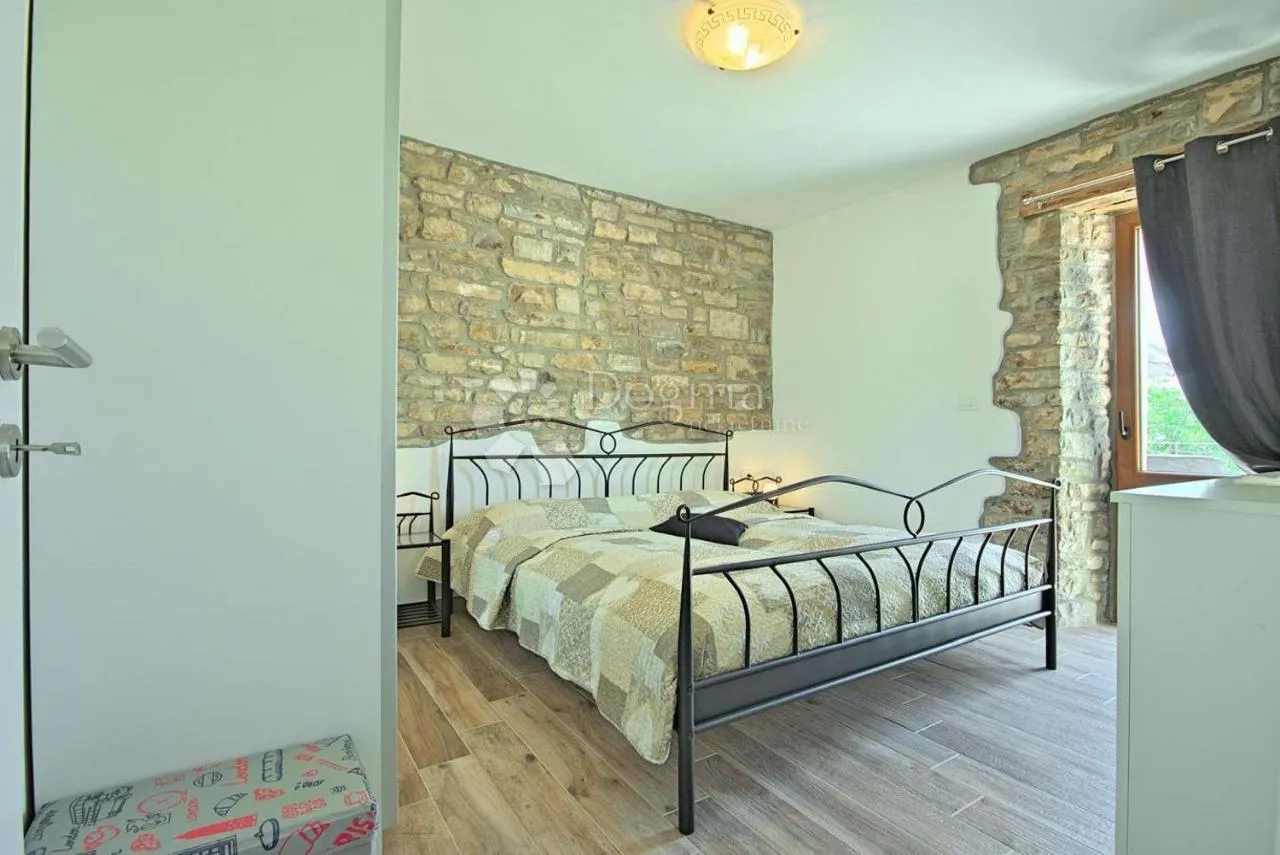 buje, prekrasna autohtona kamena kuća s pogledom na more - slika 15