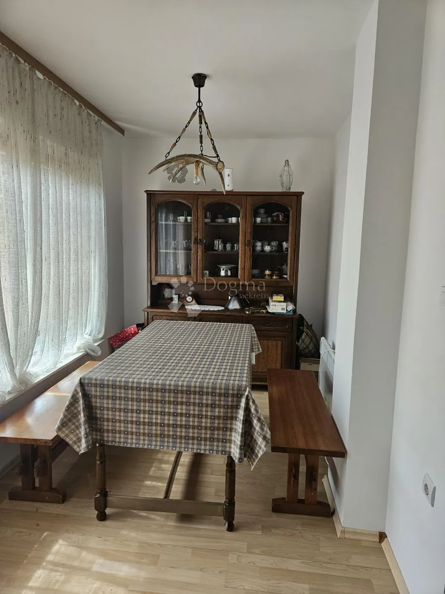 kuća s karakterom – vratno - slika 11