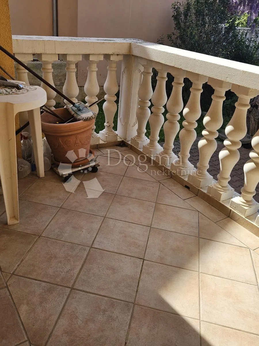 apartmanska kuća u pakoštanima - slika 22