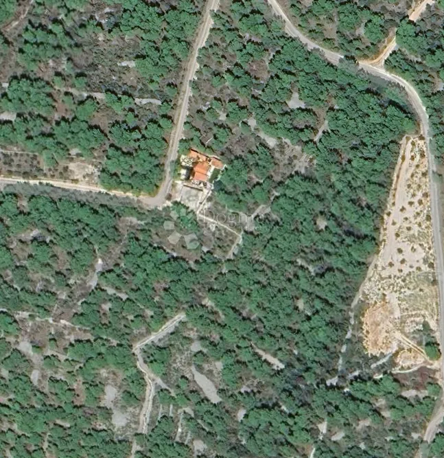 poljoprivredno zemljište 11019 m2, milna - slika 1