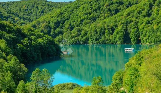 zemljište kod jezera kozjak, plitvice - slika 2