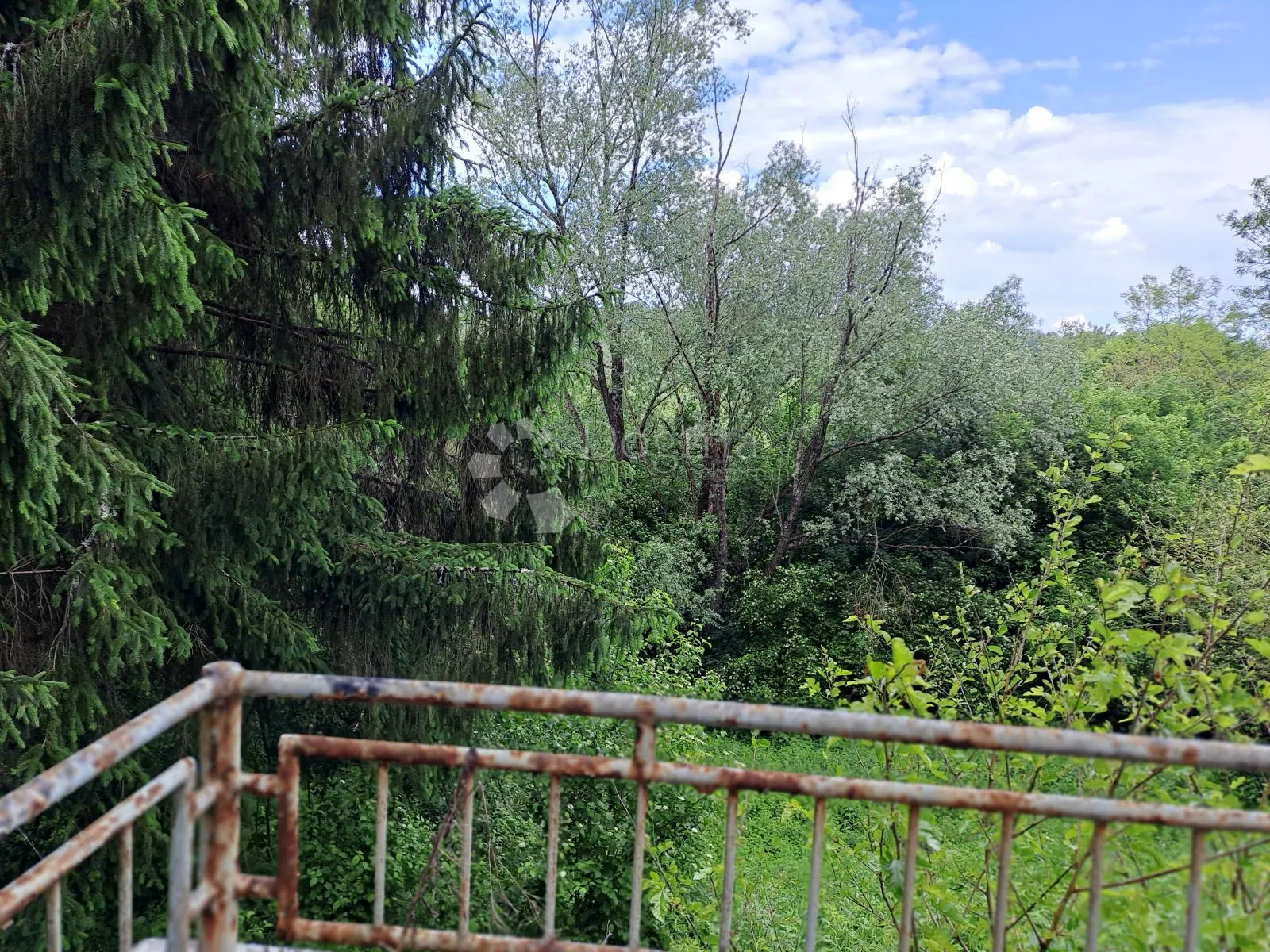 vikendica bez susjeda, bunar - slika 5