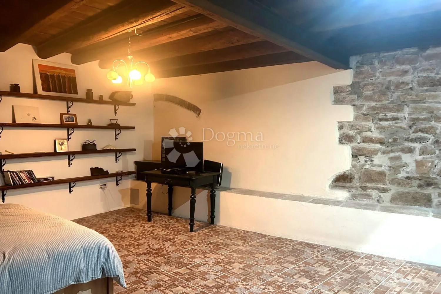 rovinj – unikatna kuća s vrtom u srcu starog grada - slika 31