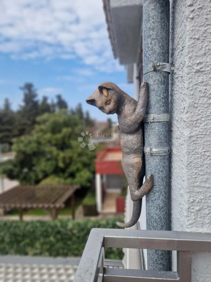 kuća s 4 apartmana - drugi red od mora - slika 66