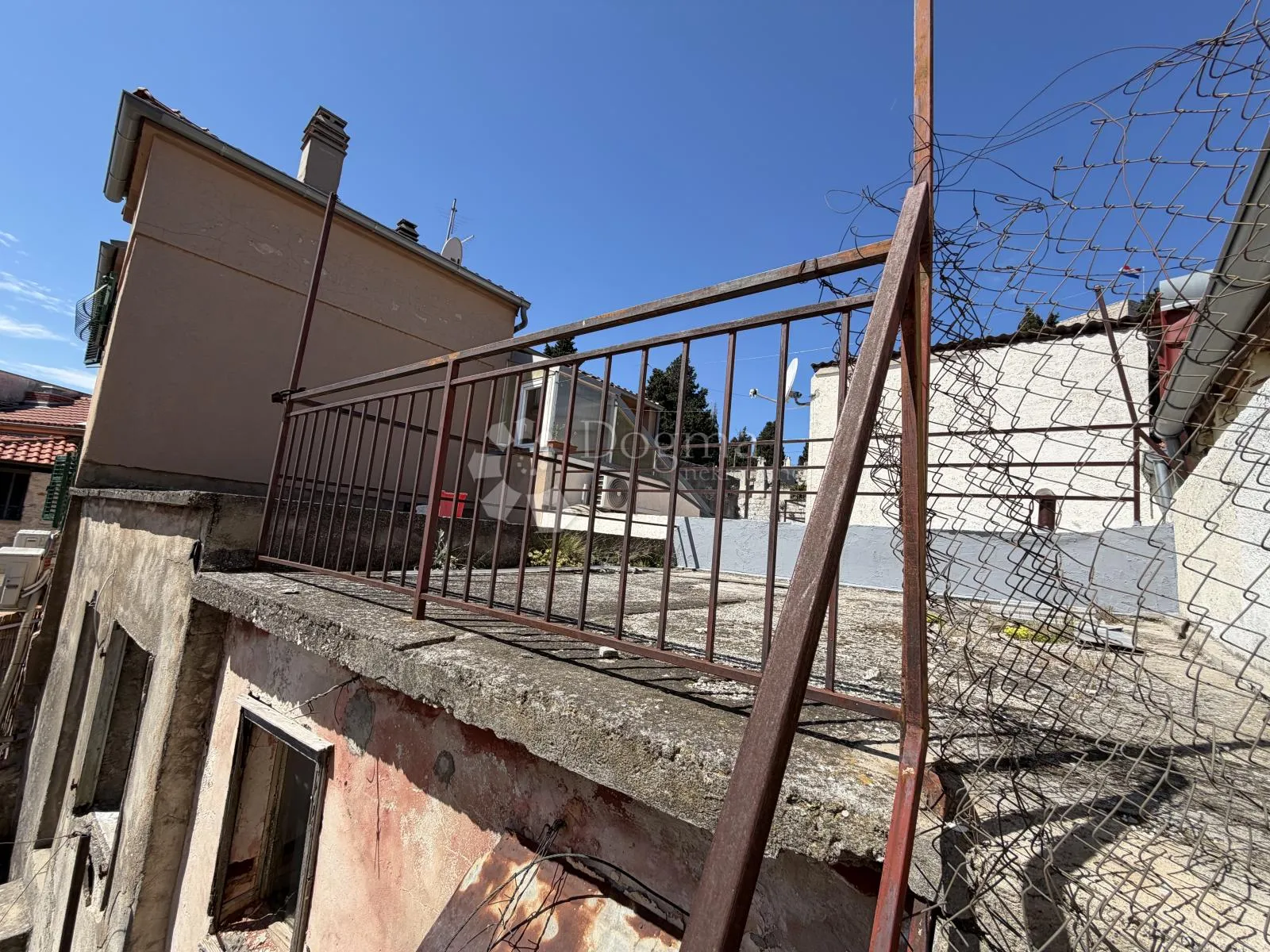 prilika!!! šibenik – gorica, dvije kuće u nizu – prilika za butični hostel ili apartmane - slika 15