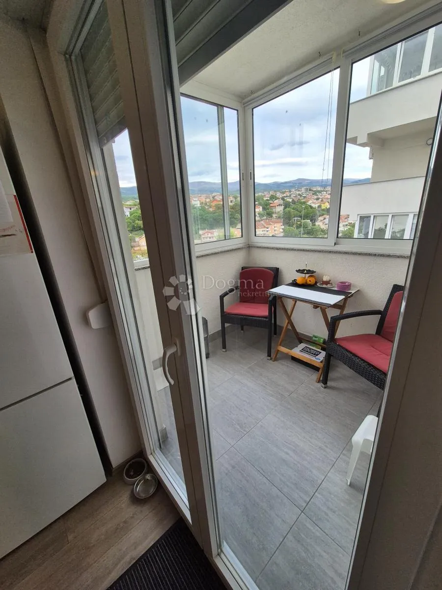 ekskluzivno! prostrani apartman 69 m² + 172 m² okućnice - slika 4